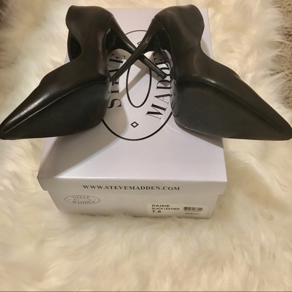 Steve Madden Black Leather Daisie Pumps! - Picture 2 of 3